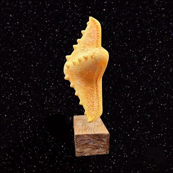 Starfish on Faux Wood Sculpture Figurine Large Wide 11”t 8”w - Picture 8 of 9